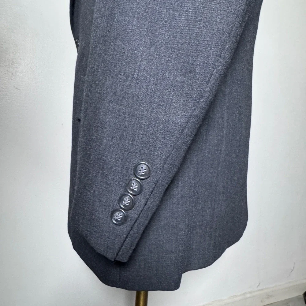 Hart Schaffner & Marx Suit Mens 42S W34 Charcoal Grey Solid Two Button Wool